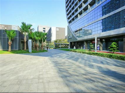 长富金茂大厦